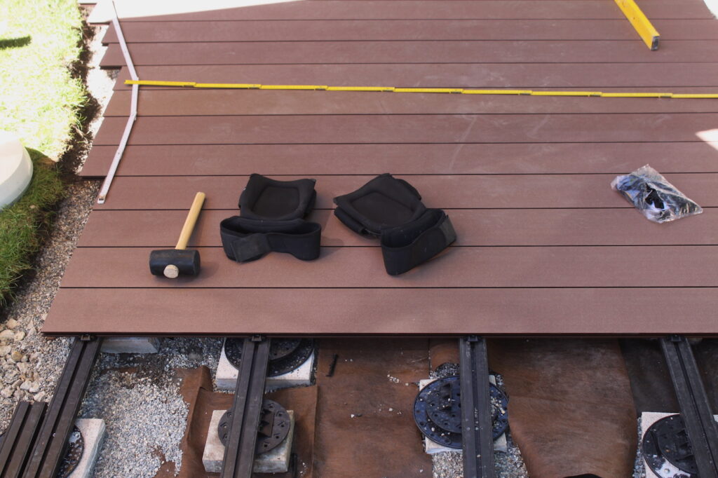 Sanierte Terrasse mit moderner Steinbeschichtung in Hannover